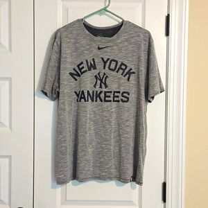 Yankees Dri fit shirt